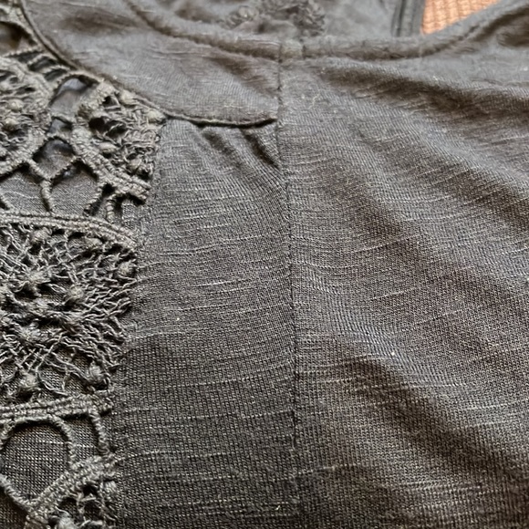 Cutest Ann Taylor Front Crochet Lace Black Tank Top Sz S/P - Picture 11 of 12